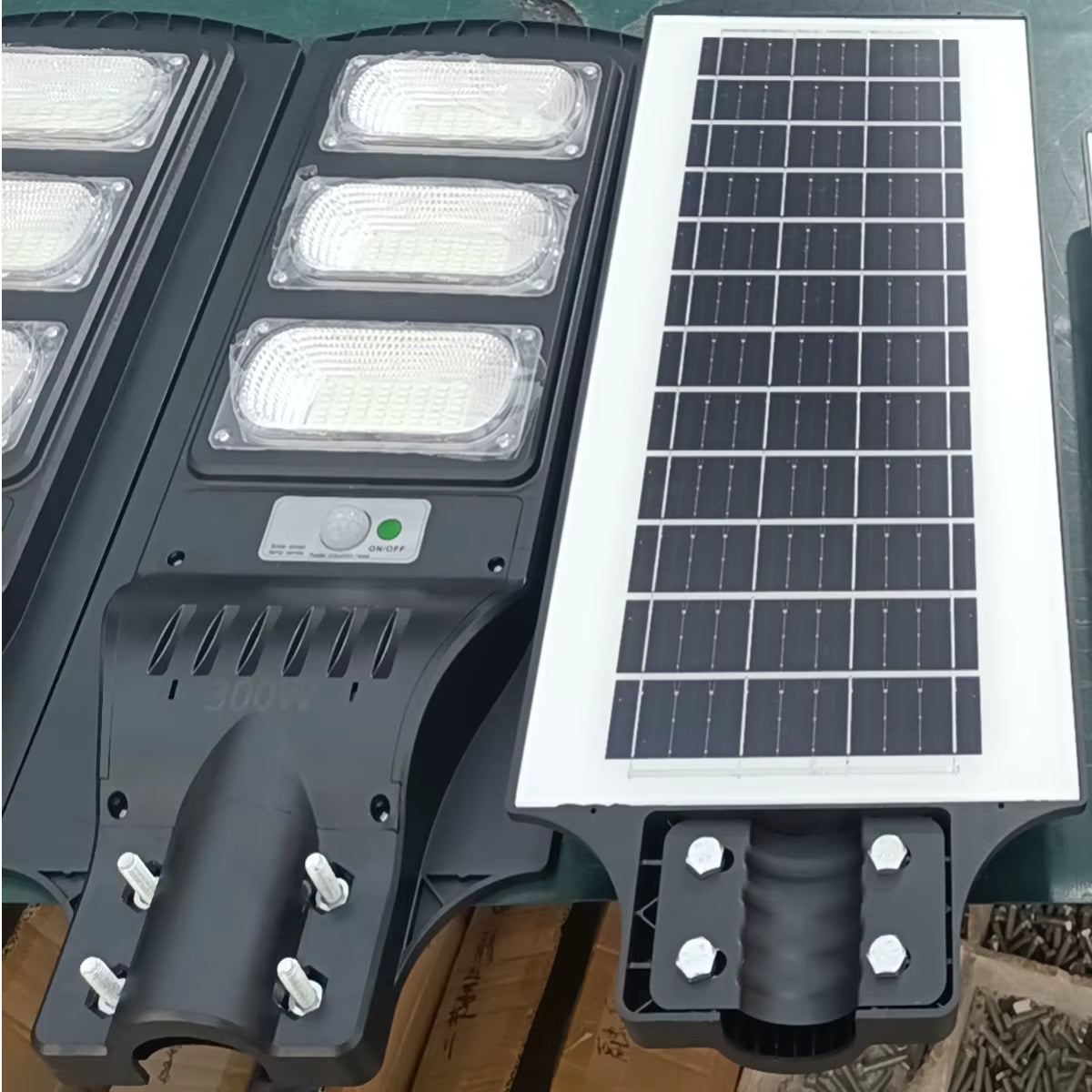 LAMPADAIRE 300W بروجيكتور الطاقة الشمسية